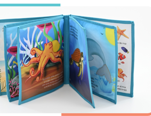 Davis y Luchis de Paseo por el Mar (libro de texturas)