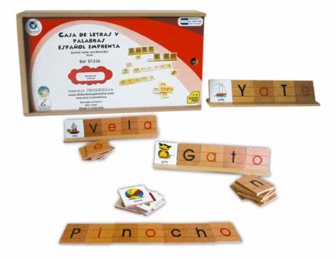 Caja de letras y palabras en español